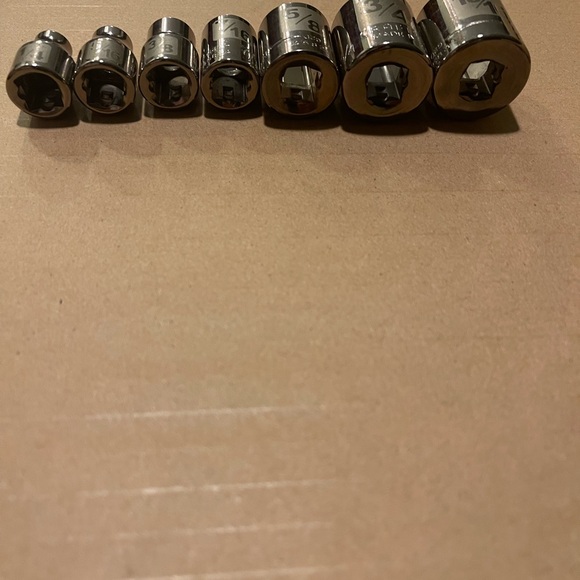 Craftsman 6-Point Socket Set - Picture 3 of 3